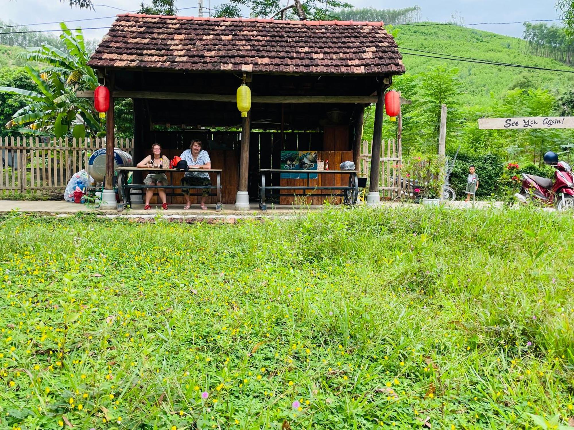 Huy-Homestay Phong Nha Eksteriør billede